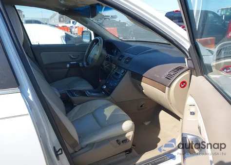 2011 Volvo Xc90 3.2 z USA, uszkodzony, nr VIN YV4952CZ5B1579494